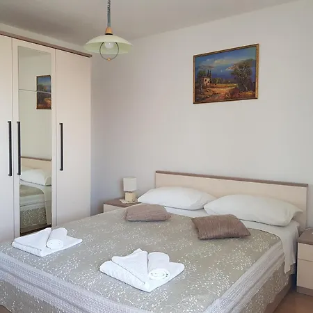 Appartamento Antica 1 *